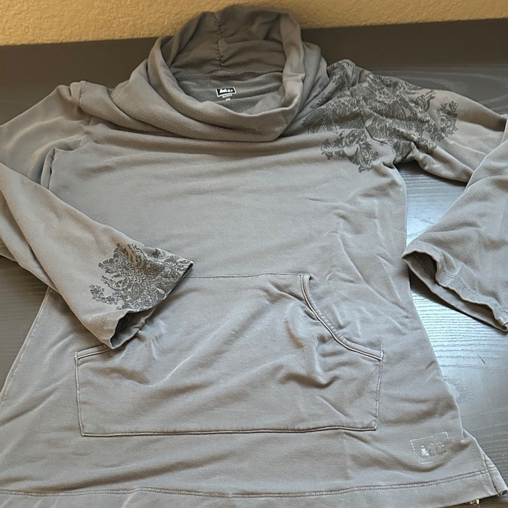 REI Women's Gray Tencel Blend Top